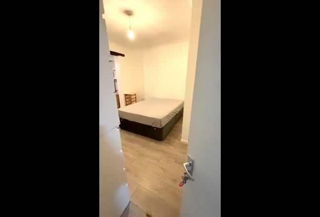 ✨ Bright Private Studio – Ready Now ✨ Main Photo