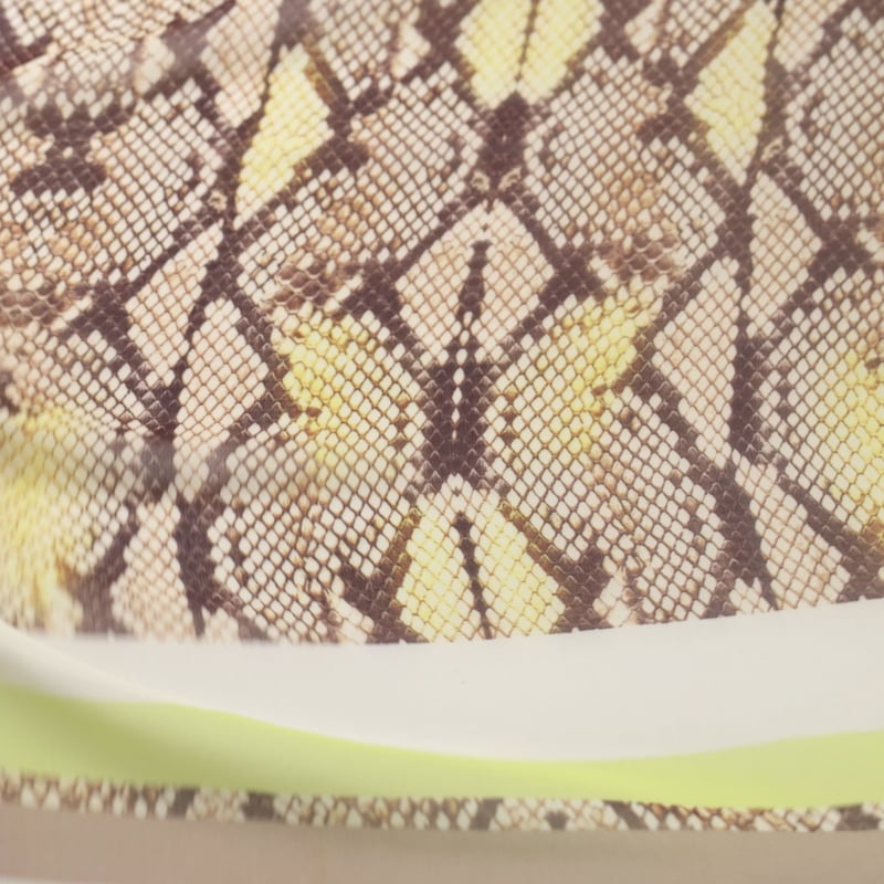 Vidéo: Mousseline – Python excentrique