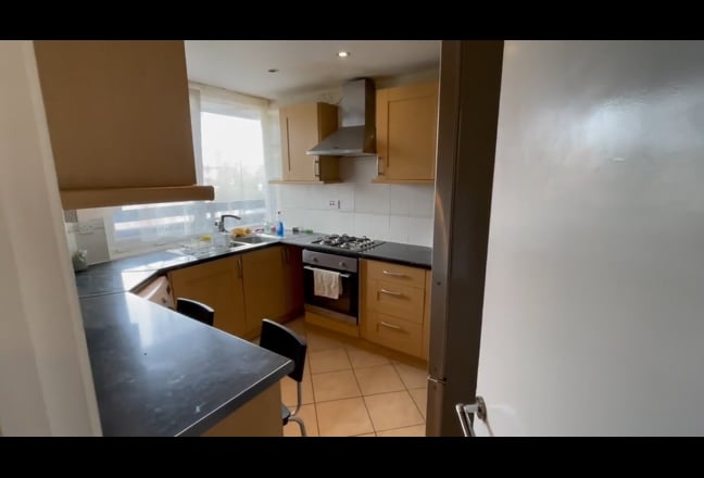 Huge Double Rm - Battersea - Discounted Main Photo
