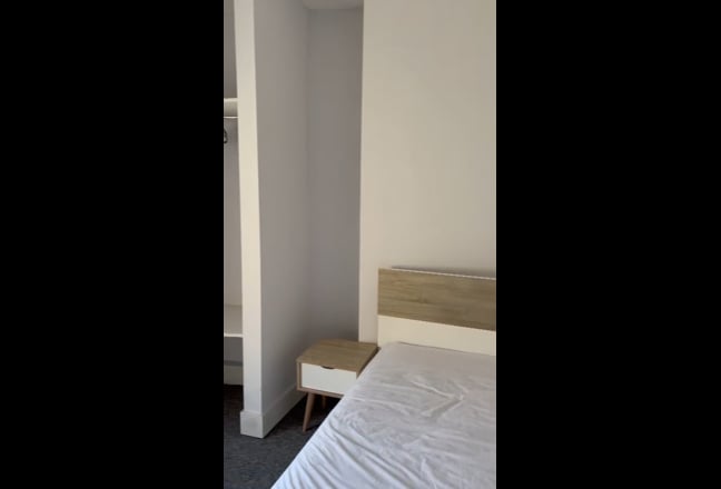 Room in Student House Main Photo