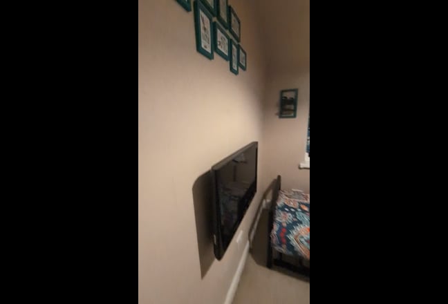 Newly Decorated Single Bedroom To Rent Main Photo