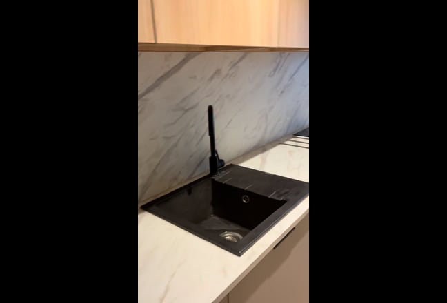 Peaceful Single Room Suite for Student! Main Photo