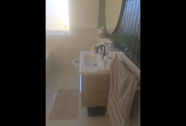 Double room between kingston and new malden  Main Photo