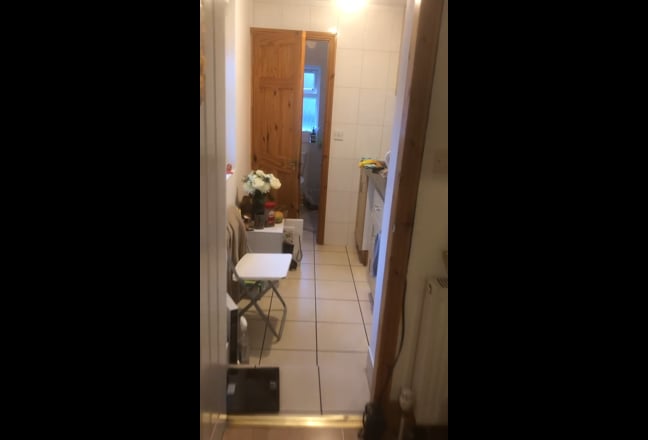 099T-West Kensington-Studio Flat-Single Person Main Photo