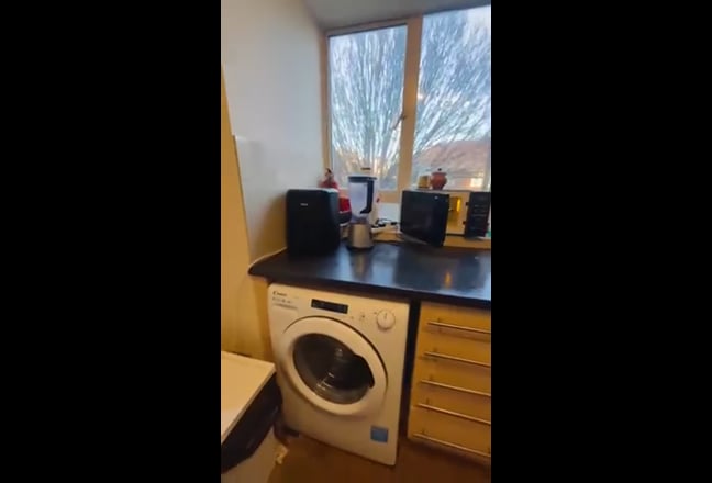 Single room in Royal Victoria   Main Photo