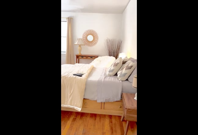 Big, luminous+ quiet room + mini kitchen private,  Main Photo