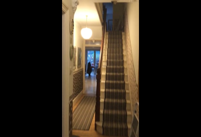 Double room . Gorgeous house , Perfect location.  Main Photo