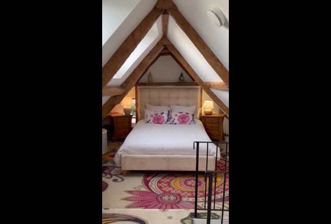 Video 1: Bedroom from en-suite