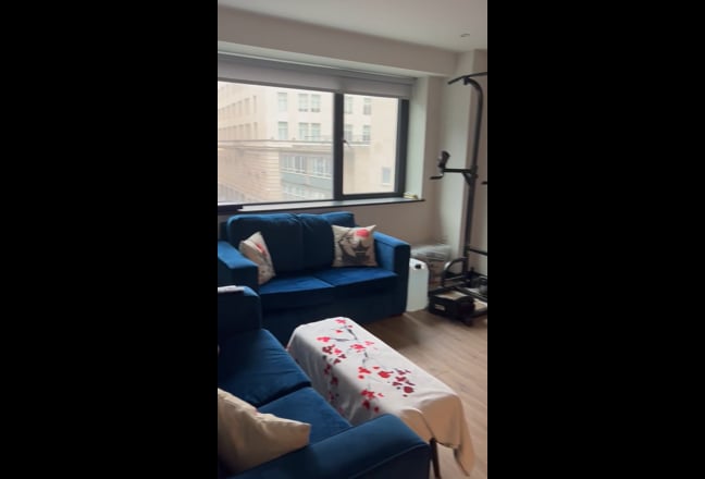 Room in Luxury City Centre Apartment Main Photo