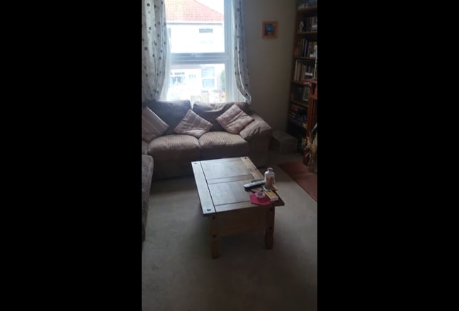 Single room available in shared professional house Main Photo