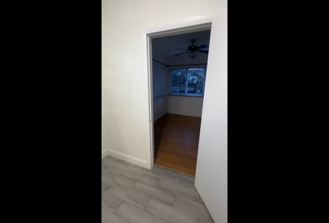 Unfurnished Room  Main Photo