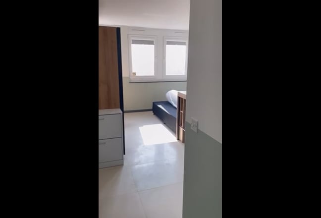 10th Floor Studio in Stockwell - Skyline View Main Photo