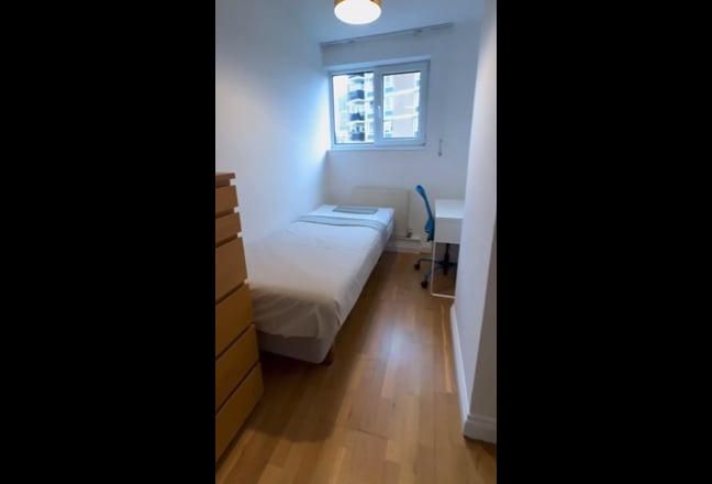 1 Room Left! Old Street 🔥 Main Photo