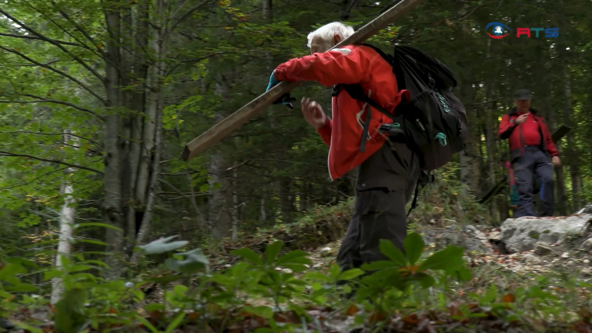 im-einsatz-fuer-die-berge-wegewarterinnen-im-portraet