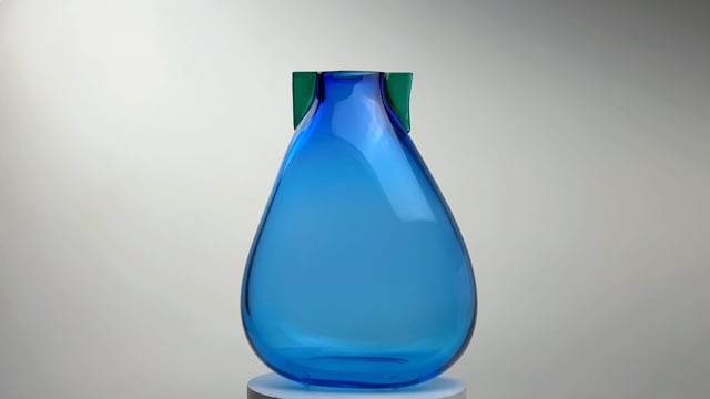 Vaso Azul com Asas Verdes