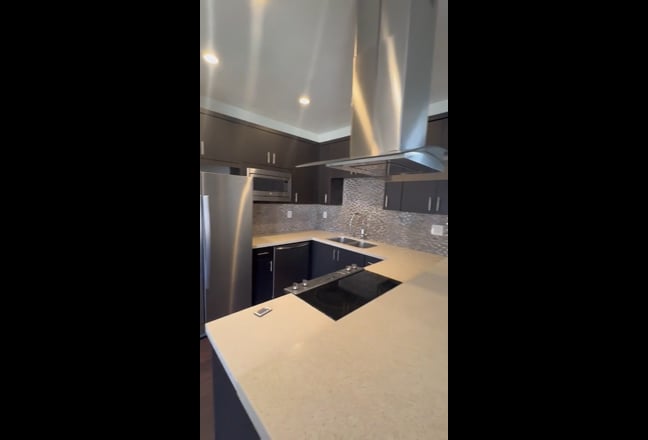 Hillcrest Room w Balcony Available 2/1/26  Main Photo