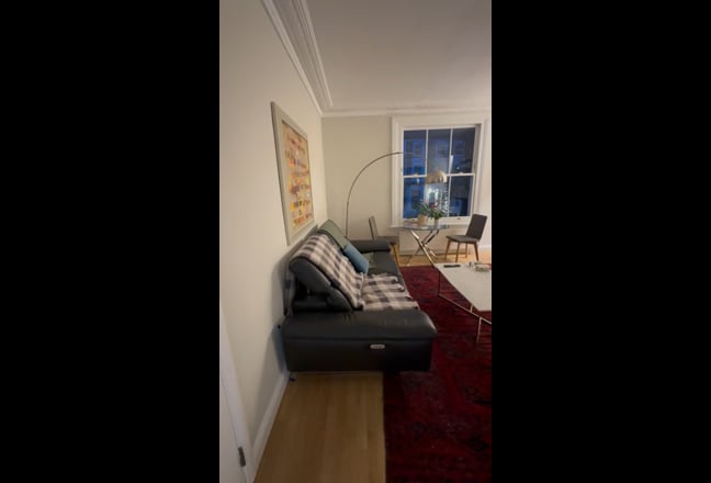 Lovely Kensington Flat Main Photo