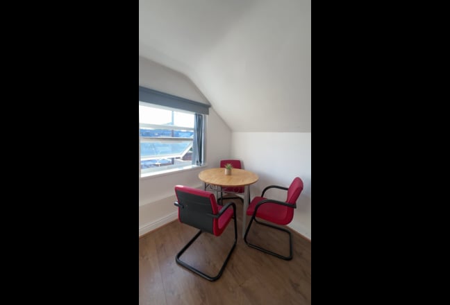 Cozy Double Bedroom near City Centre!! Main Photo