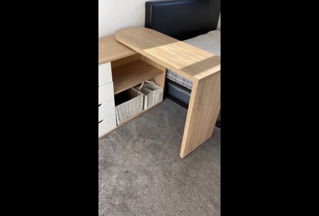 Small double in family home Main Photo