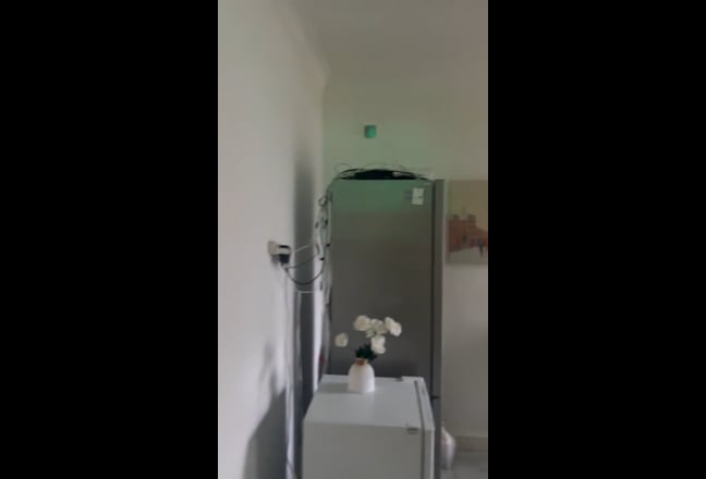 Spacious master bedroom ensuite full furnished. Main Photo