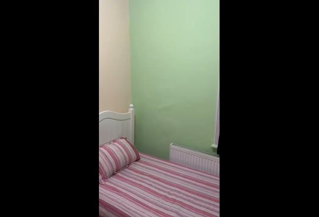 Single Furnished Room to Rent, Thornton Heath CR7  Main Photo