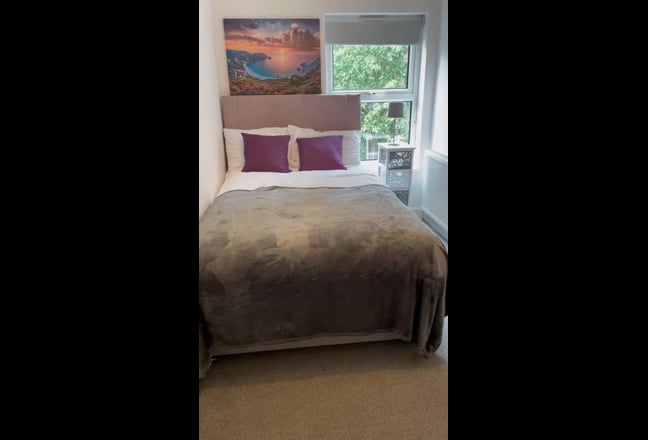 Spacious newly refurbished property  Main Photo