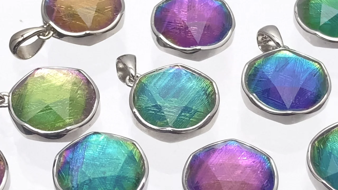 メテオライト（ムオニナルスタ隕石 産地・スウェーデン） ペンダント