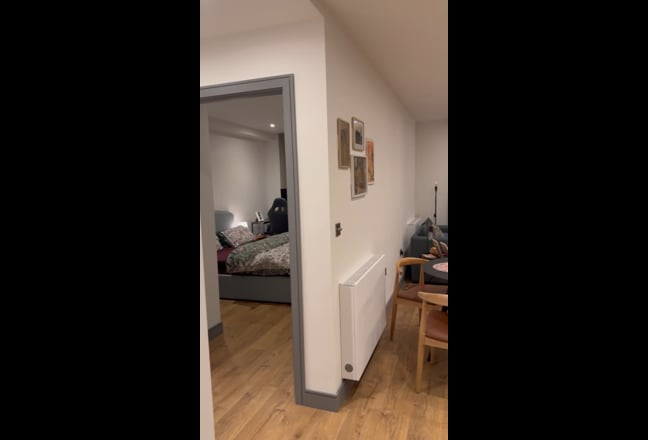 1-bed new-build flat – 3 min walk to station Main Photo