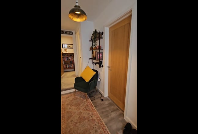 Refurbished old shop. Main Photo