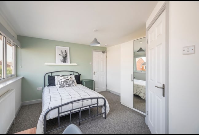 Stylish Co-Living in the Centre of Trowbridge Main Photo