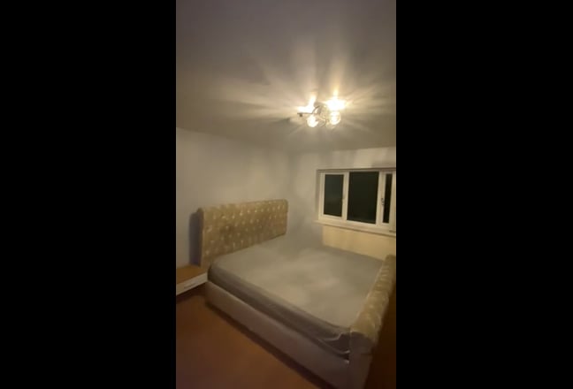 Rooms to rent in a beautiful and Spacious House Main Photo