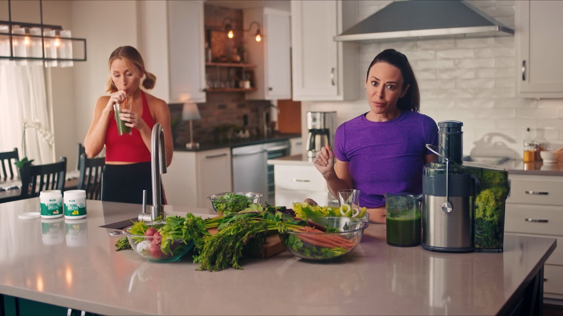 Bare Performance Nutrition // Strong Greens