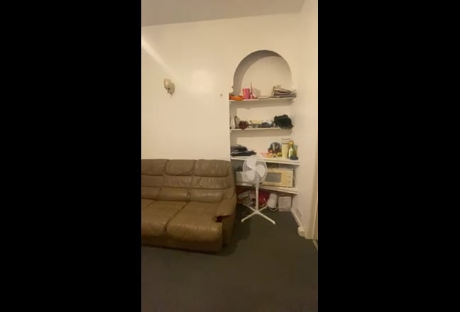 One bed apartment Main Photo