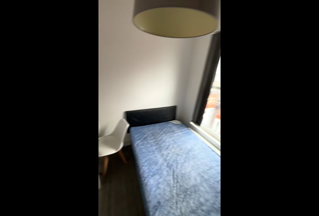 Looking for a 6th Housemate in our Student House Main Photo