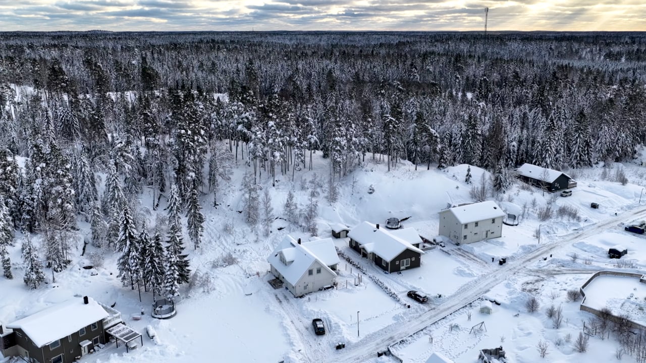 7 rum Villa på Runstens byväg 72 Runsten Haninge kommun - video