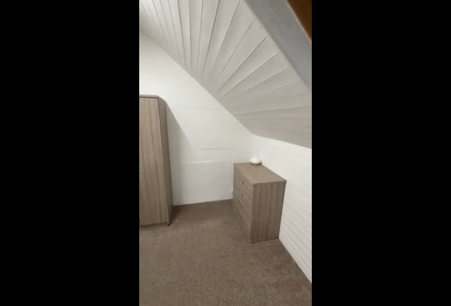 Double room to rent near Brentwood High Street Main Photo