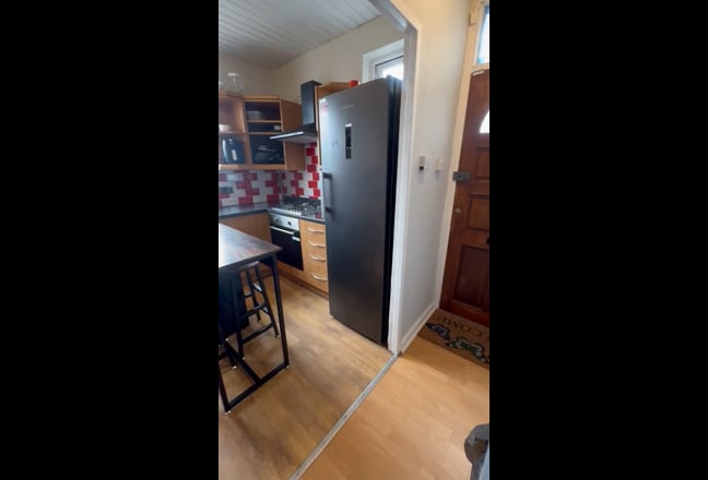 Absolute bargain!Single Rm 5Min  East-Acton Tube.  Main Photo