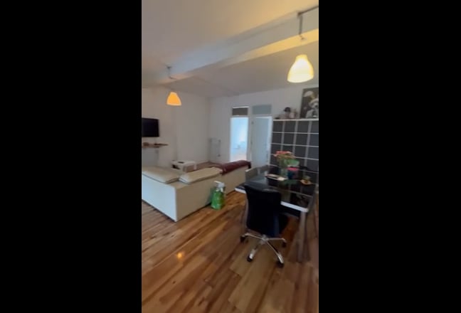 Double room in a spacious apartment - &pound;254pw Main Photo