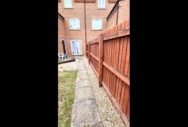 Large double room with French door  to rent  Main Photo