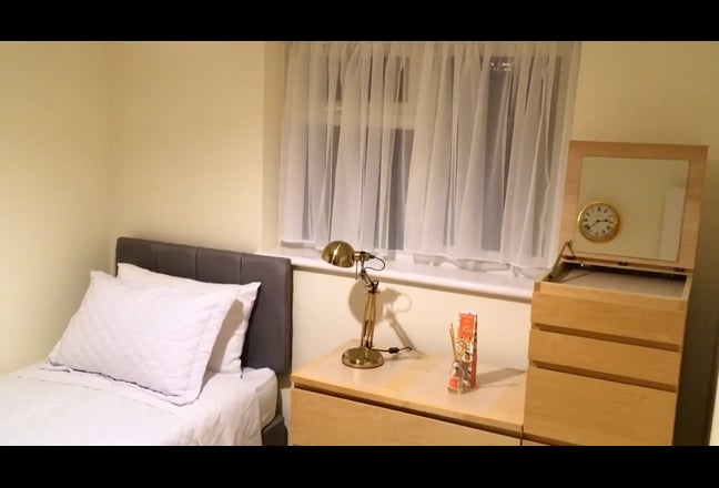 Drop Your Bags “READY TO GO” Cosy Single Room  Main Photo