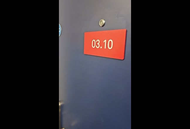 Studio room to let- NG1 Main Photo