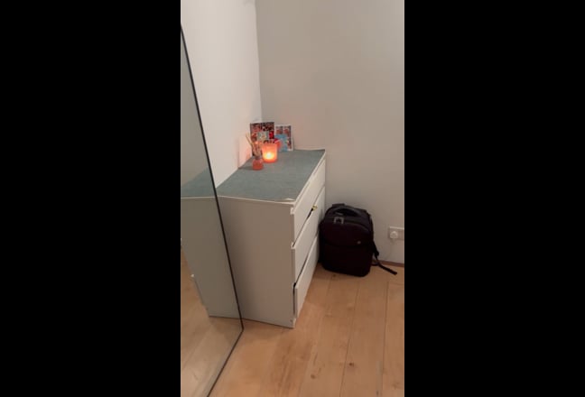 Double room available - Zone 1/SW London  Main Photo