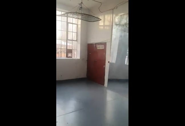 Huge Creative Live Work Warehouse  Main Photo