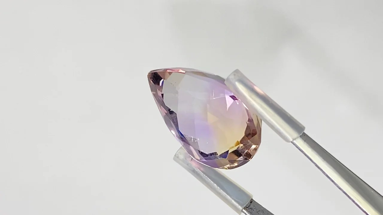 動画】【1点もの】宝石質アメトリンAAA ルース ファセットカット 1個