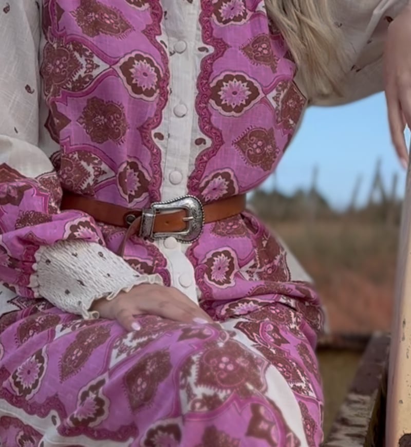 Vidéo: Chemise Viki