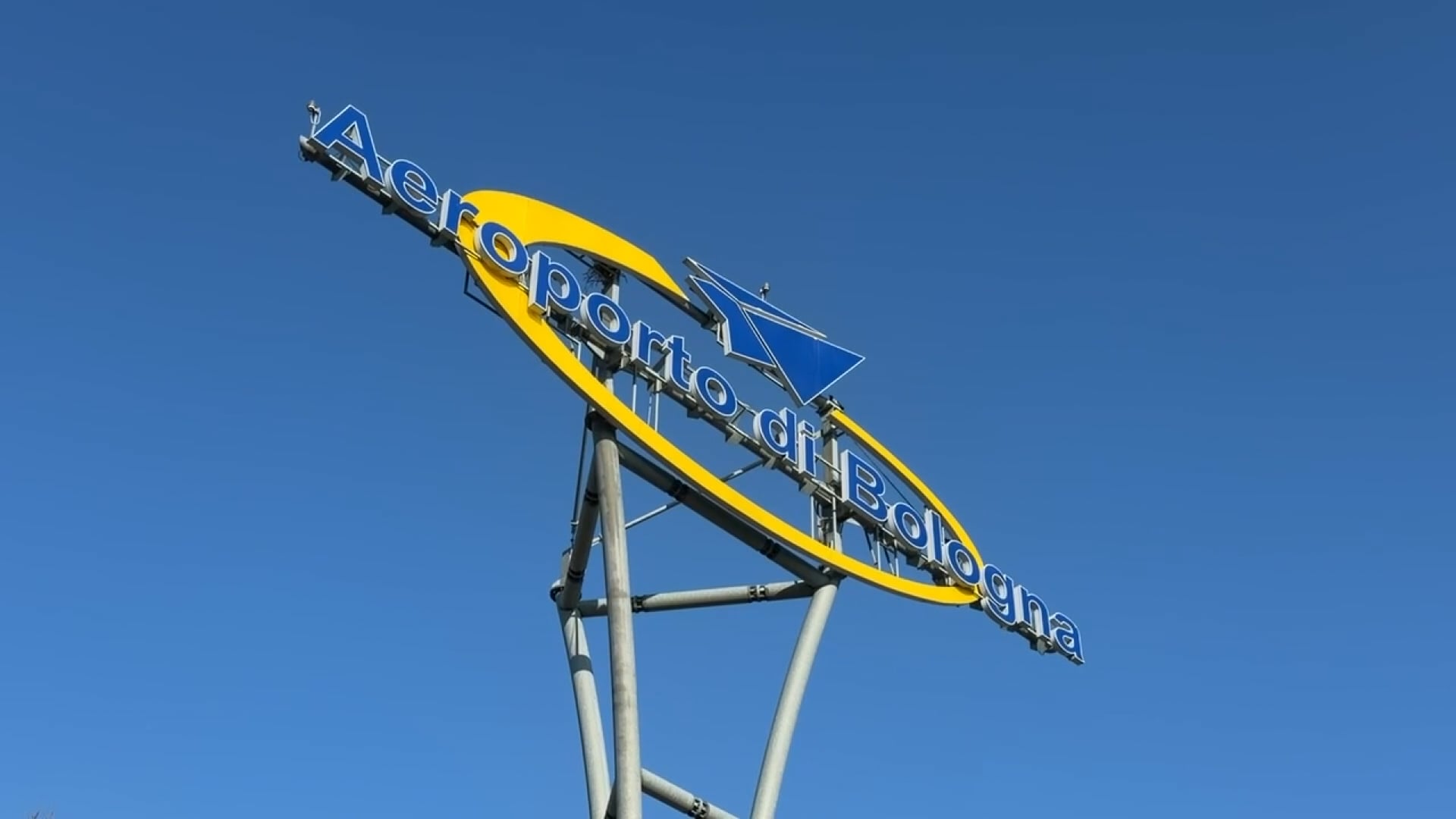 In diminuzione i sorvoli notturni su Bologna, l’ad del Marconi: “Riduzione importante”