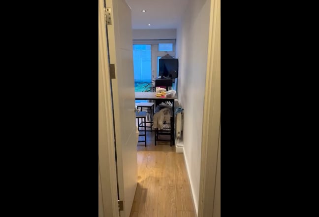 3–4 Bed Flat with Garden | 2mins to Bethnal G Tube Main Photo