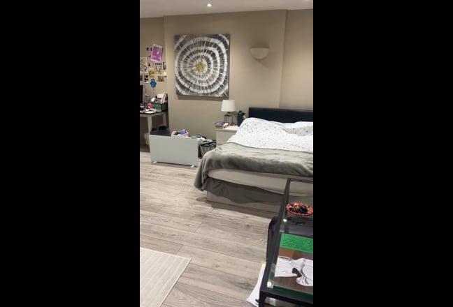 Room available - 4 mins walk from Borough Station Main Photo