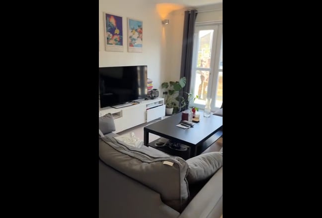 Room in a Shared Flat, Susannah Street, E14 Main Photo