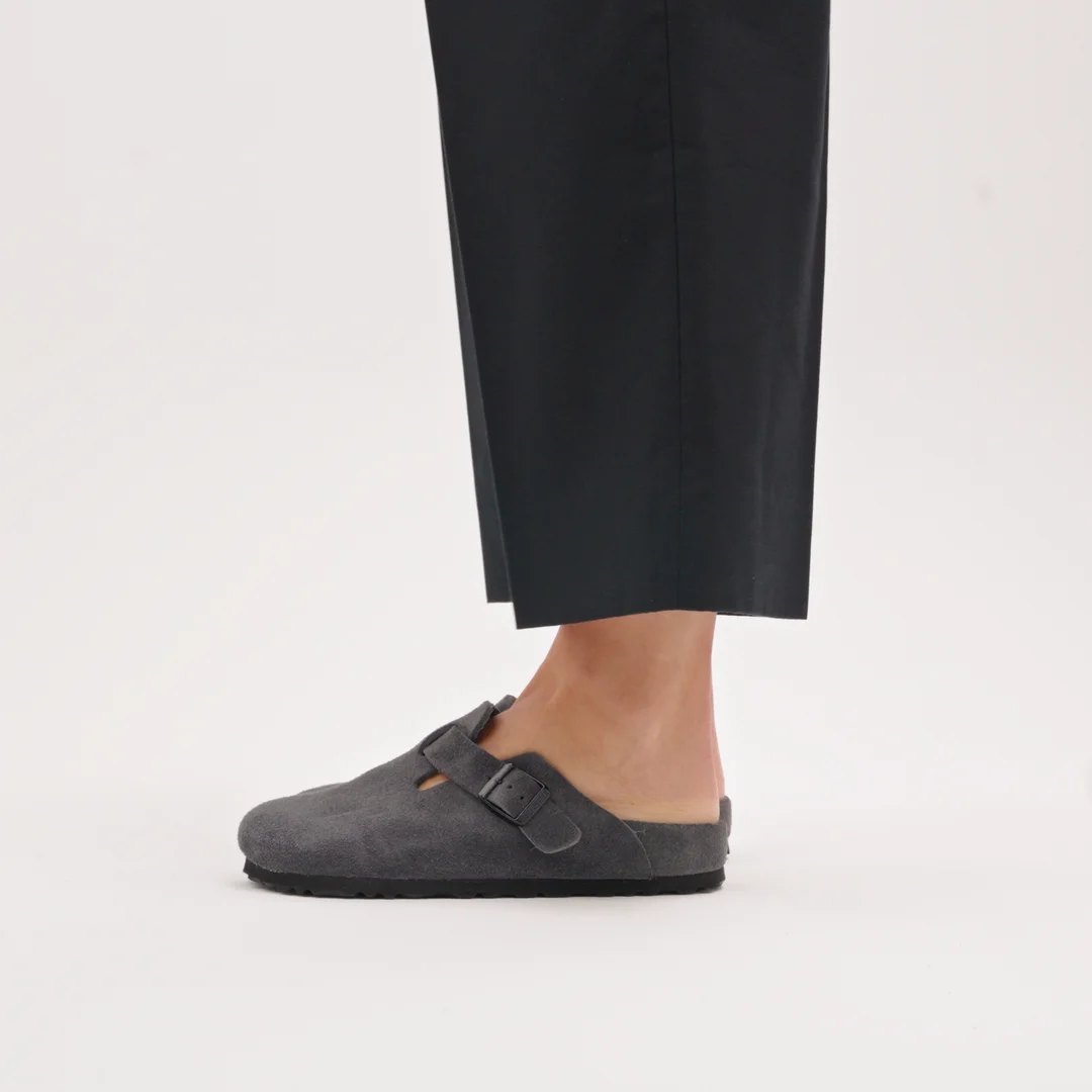 Boston Suede Leather in Color Charcoal | BIRKENSTOCK Denmark